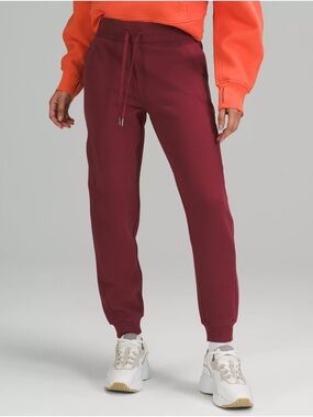 Lululemon Scuba High-Rise Jogger Fleece Size 14 Mulled Wine